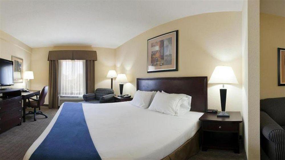 Holiday Inn Express Hotel & Suites Clearwater Us 19 North By Ihg Exteriér fotografie