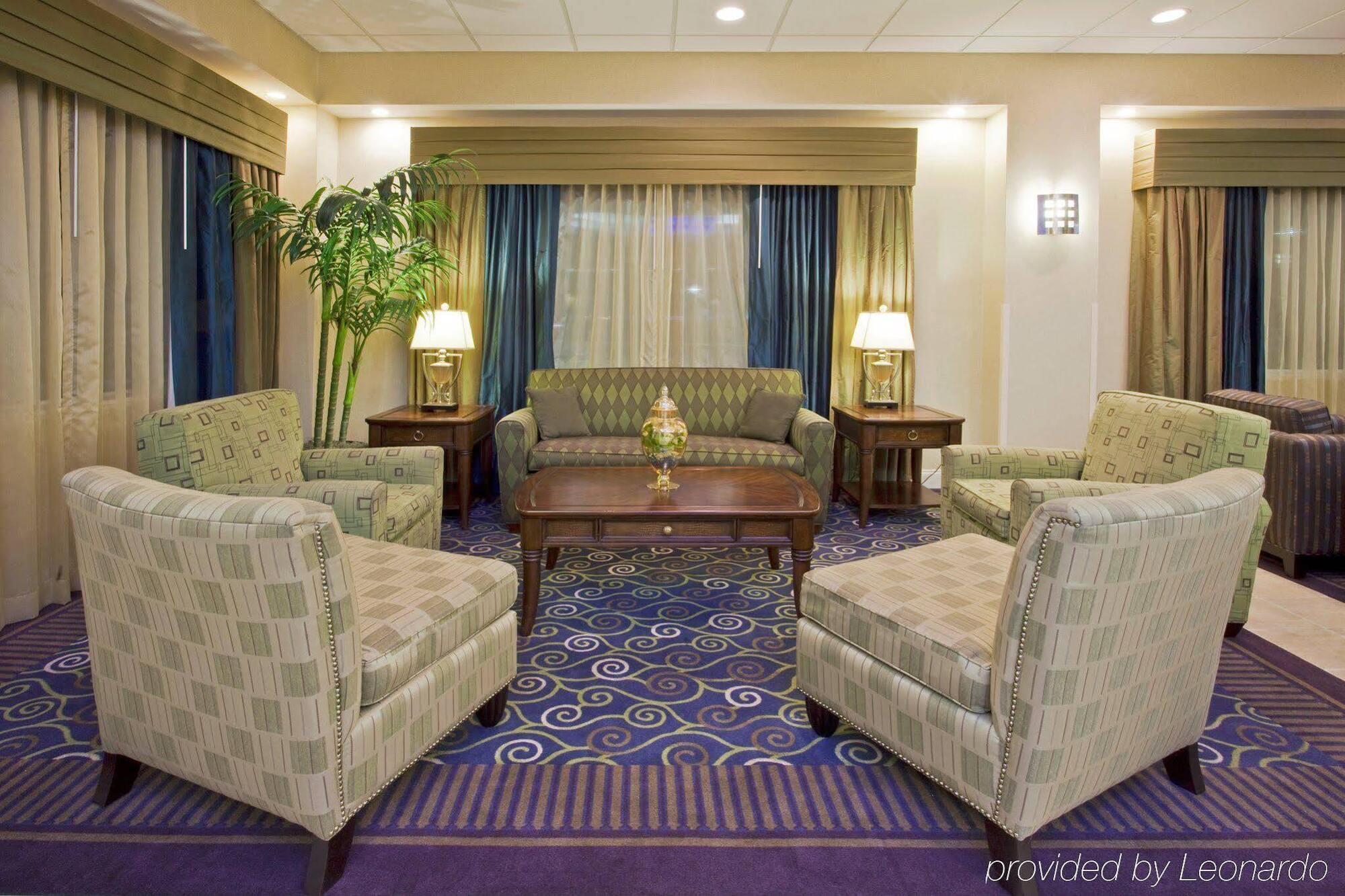 Holiday Inn Express Hotel & Suites Clearwater Us 19 North By Ihg Exteriér fotografie